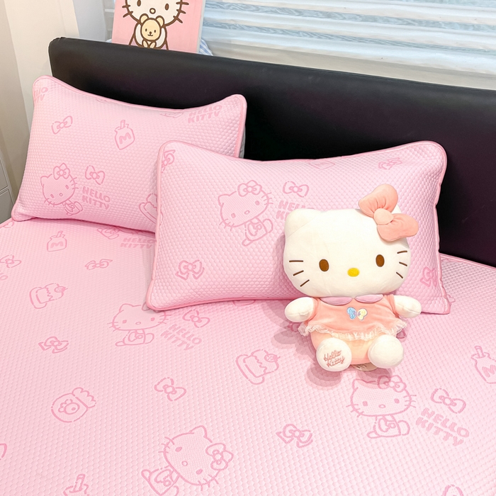 91家纺网 家纺一手货源 找家纺 2025新款三丽鸥正版授权A类提花冰豆豆凉席平铺款床笠款系列_1409 冰豆豆-KT粉