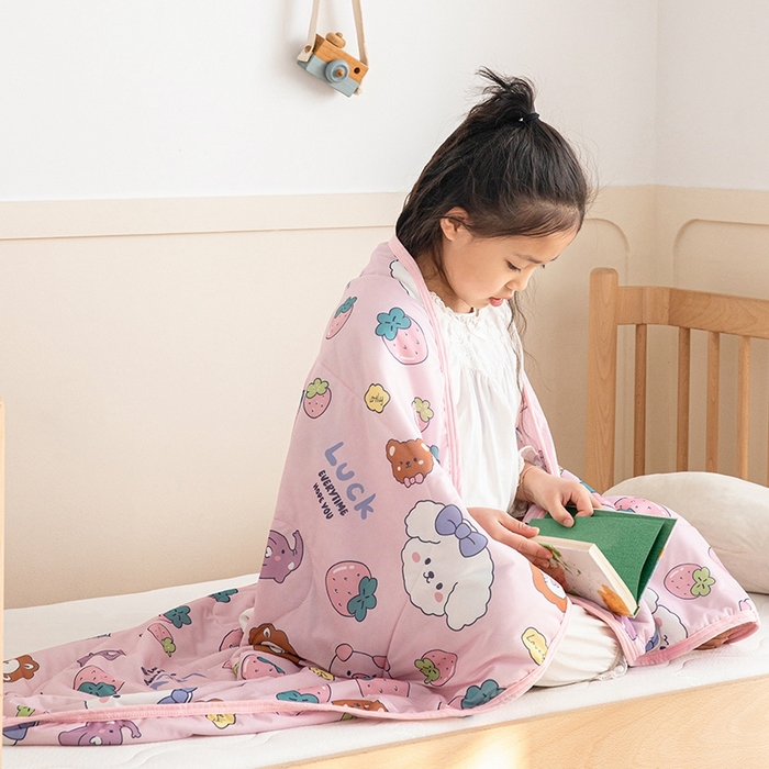 91家纺网 家纺一手货源 找家纺 嗨生活2025年儿童夏被 幼儿园夏被 凉感丝夏被 安妮兔