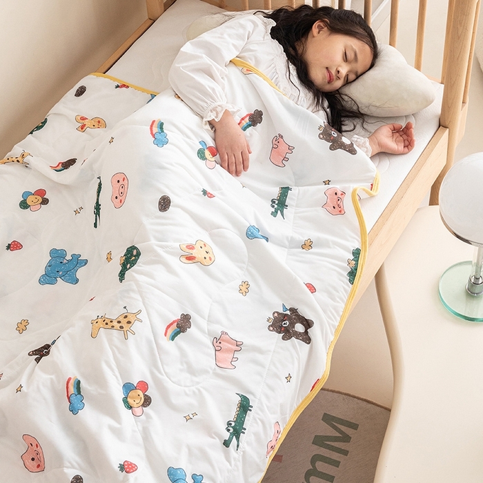 91家纺网 家纺一手货源 找家纺 嗨生活2025年儿童夏被 幼儿园夏被 凉感丝夏被 动物世界