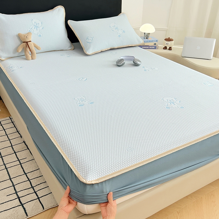 91家纺网 家纺一手货源 找家纺 梦舒羽 2025新款凉豆豆凉席-床笠款 凉豆豆-小熊蓝