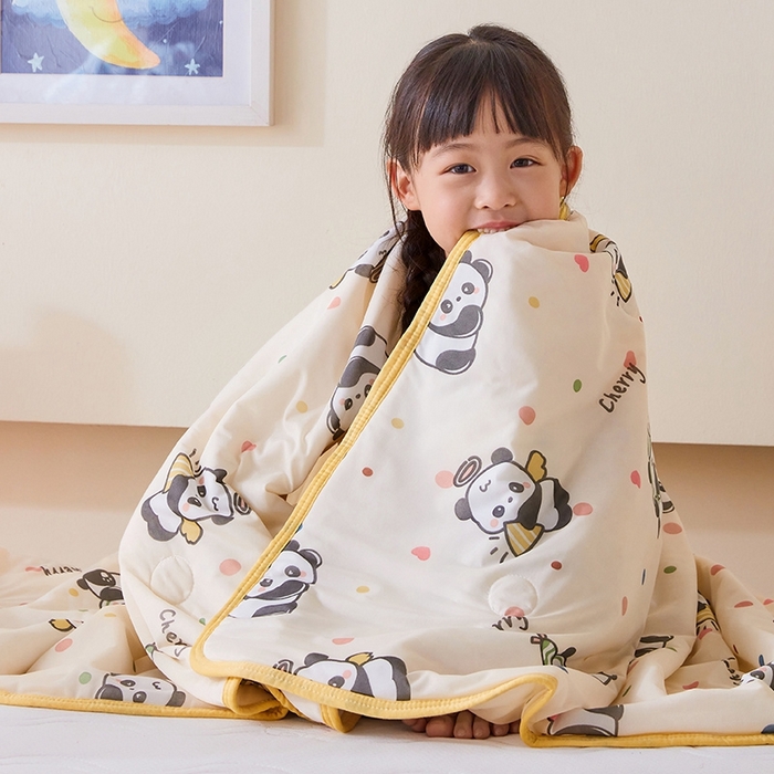91家纺网 家纺一手货源 找家纺 嗨生活2025年儿童夏被 幼儿园夏被 凉感丝夏被 熊猫仔仔