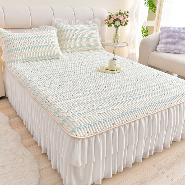 91家纺网 家纺一手货源 找家纺 民新家纺 2025新款凉感丝乳胶床裙凉席足球花系列纯色和印花 足球花-星光灿烂