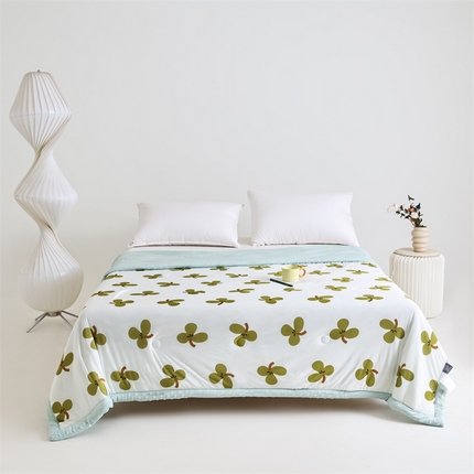 91家纺网 家纺一手货源 找家纺 默忆 2025新款印花凉感丝夏被夏凉被空调被加氨纶豆豆被 绿色心情