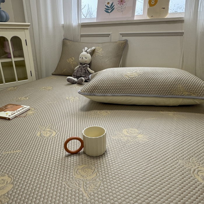 91家纺网 家纺一手货源 找家纺 金爱家 2025新款430克中分子豆豆席凉席席子 豆豆席-玫瑰香槟