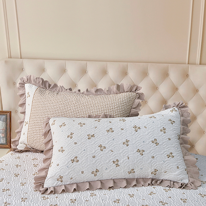 91家纺网 家纺一手货源 找家纺 梦柏 2025新款韩版双层纱夹棉绗缝床盖夏被四件套 小熊