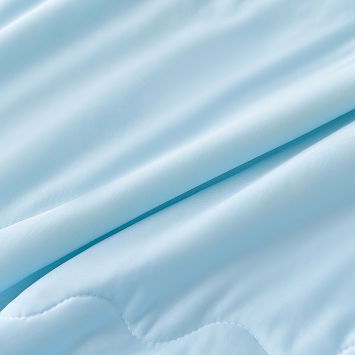 91家纺网 家纺一手货源 找家纺 民新家纺 2025新款凉感丝乳胶床裙凉席足球花系列纯色和印花 足球花-天蓝