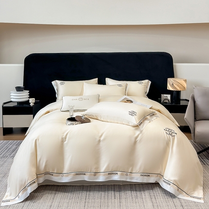 91家纺网 家纺一手货源 找家纺 黄鹂鸟 2025新款A类100%莱赛尔天丝刺绣四件套-香奈系列【高档礼盒包装可提供买家秀 】 香奈系列-乳白