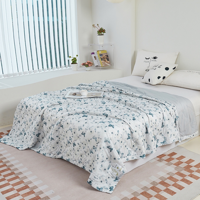 91家纺网 家纺一手货源 找家纺 被多多被业 2025新款凉感丝印花夏被夏凉被空调被 幻蝶