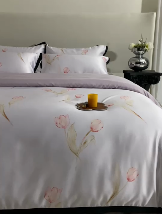 91家纺网 家纺一手货源 找家纺 优悦 2025新款冰丝数码印花四件套 花期-紫