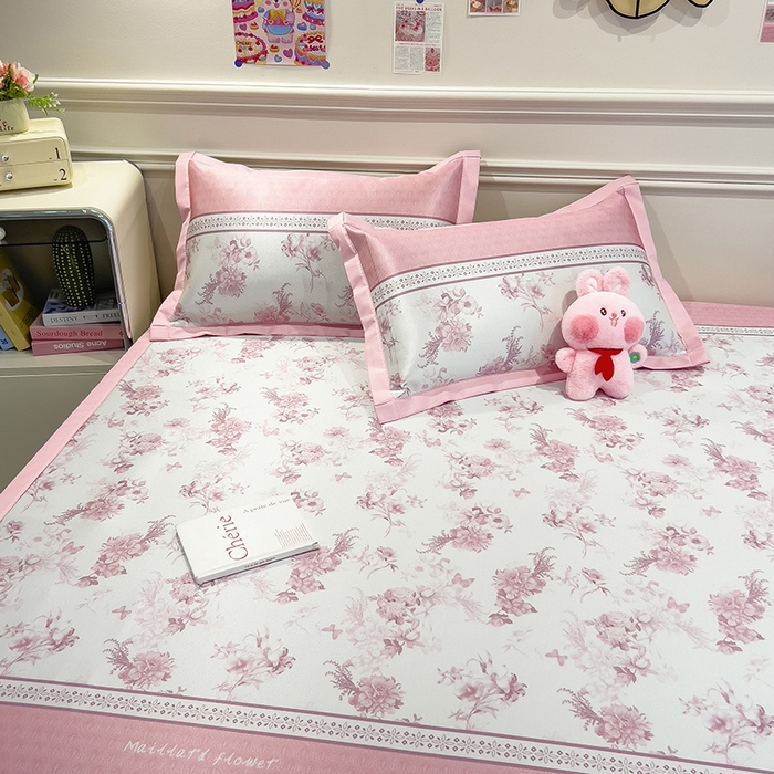 91家纺网 家纺一手货源 找家纺 摩妮卡 2025小清新数码冰丝席 碳光席三件套 绯樱梦境