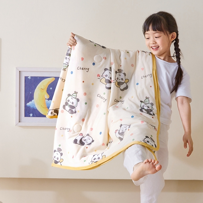 91家纺网 家纺一手货源 找家纺 嗨生活2025年儿童夏被 幼儿园夏被 凉感丝夏被 熊猫仔仔