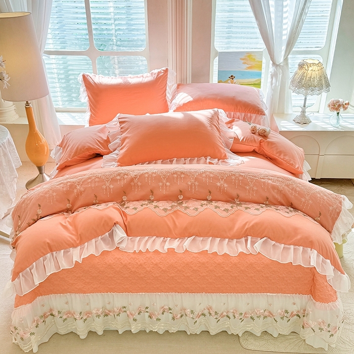 91家纺网 家纺一手货源 找家纺 大麦家纺2025新款年新款亲肤花边款床盖四件套  甜心小姐-落日橘