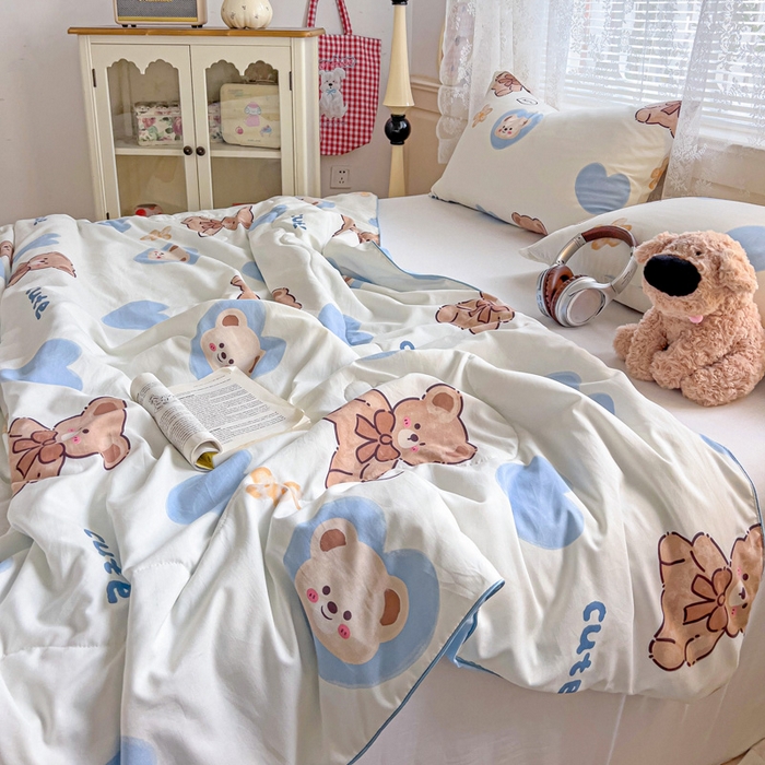 91家纺网 家纺一手货源 找家纺 2025春夏新款嵌绳款云柔水洗棉单夏被夏凉被空调被 嵌绳夏被-爱心小熊