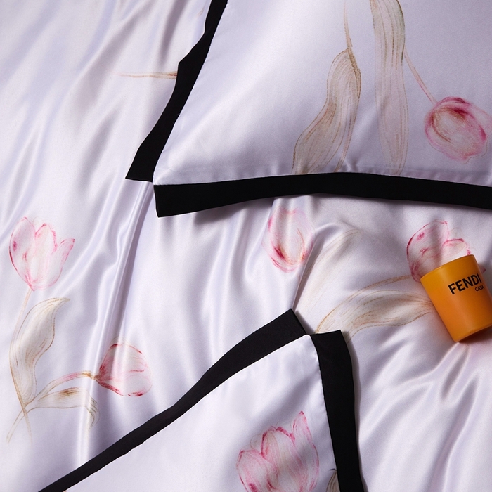 91家纺网 家纺一手货源 找家纺 优悦 2025新款冰丝数码印花四件套 花期-紫