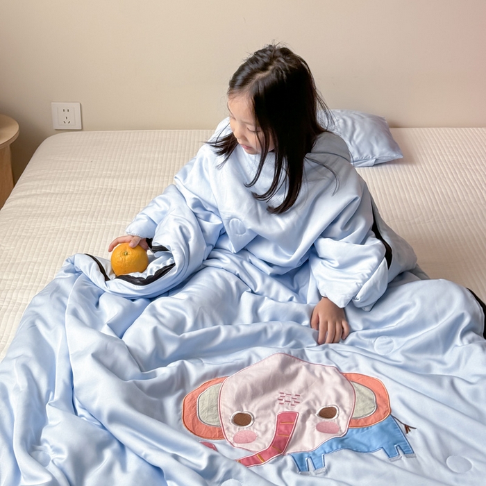 91家纺网 家纺一手货源 找家纺 喜多兔儿童家纺 2025新款萌宝系列40S纯棉夏季睡袋防踢被 蓝色小象问问