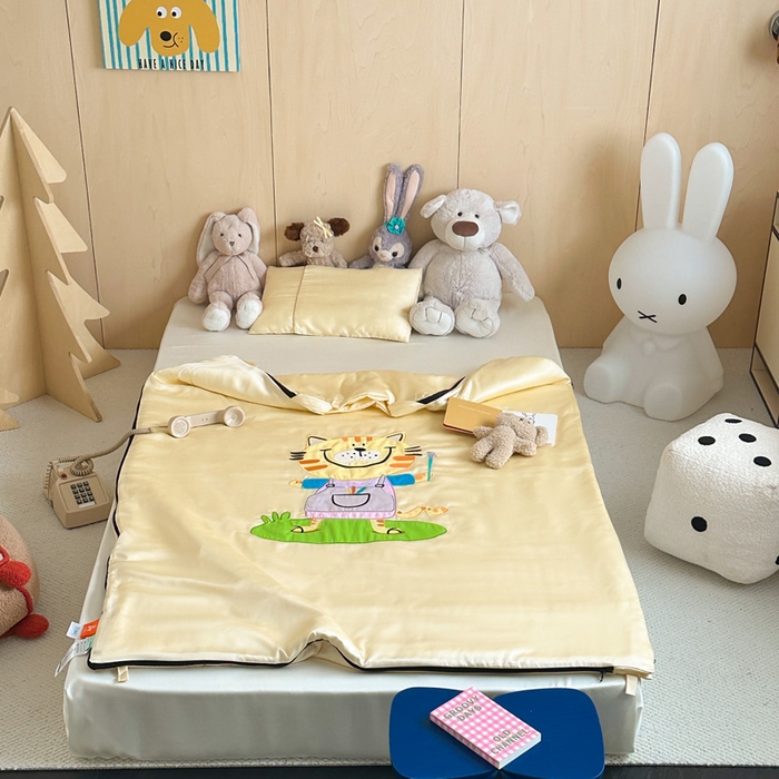 91家纺网 家纺一手货源 找家纺 （总）喜多兔儿童家纺 2025新款60S兰精天丝睡袋防踢被