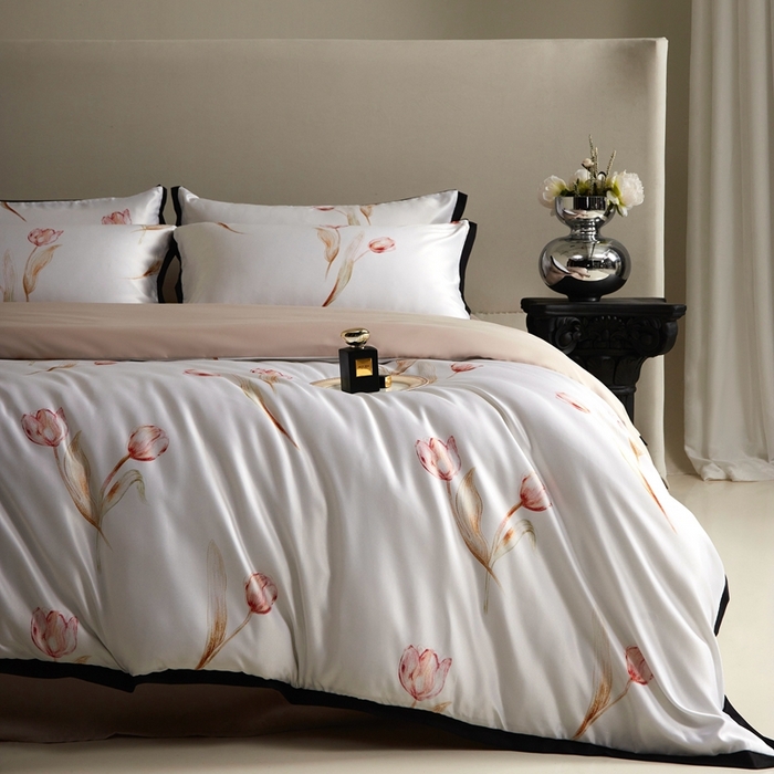 91家纺网 家纺一手货源 找家纺 优悦 2025新款冰丝数码印花四件套 花期-香槟