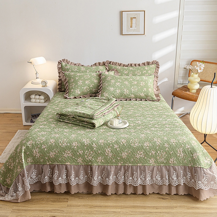 91家纺网 家纺一手货源 找家纺 梦柏 2025新款韩版双层纱夹棉绗缝床盖夏被四件套 绿野仙踪