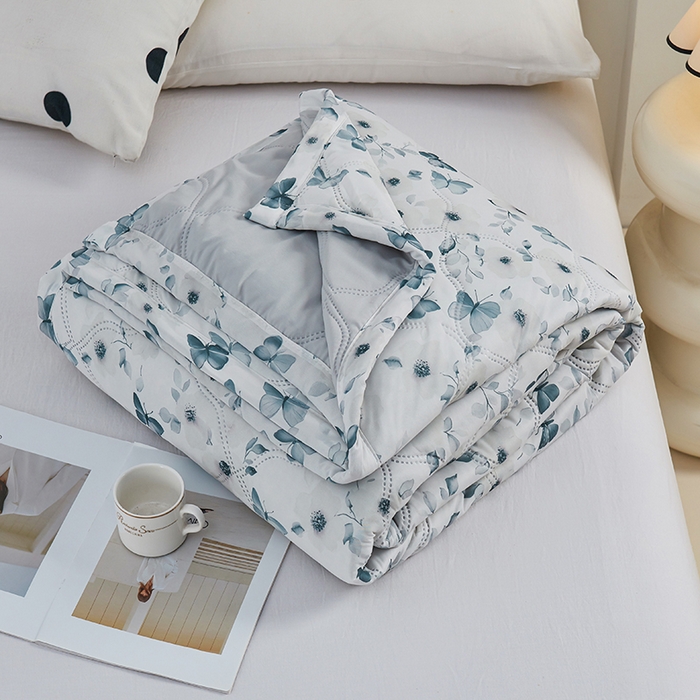 91家纺网 家纺一手货源 找家纺 被多多被业 2025新款凉感丝印花夏被夏凉被空调被 幻蝶