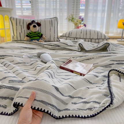 91家纺网 家纺一手货源 找家纺 贝扬思 2025新款云感双层纱抗菌贝壳边夏被 贝壳边-云边星辰