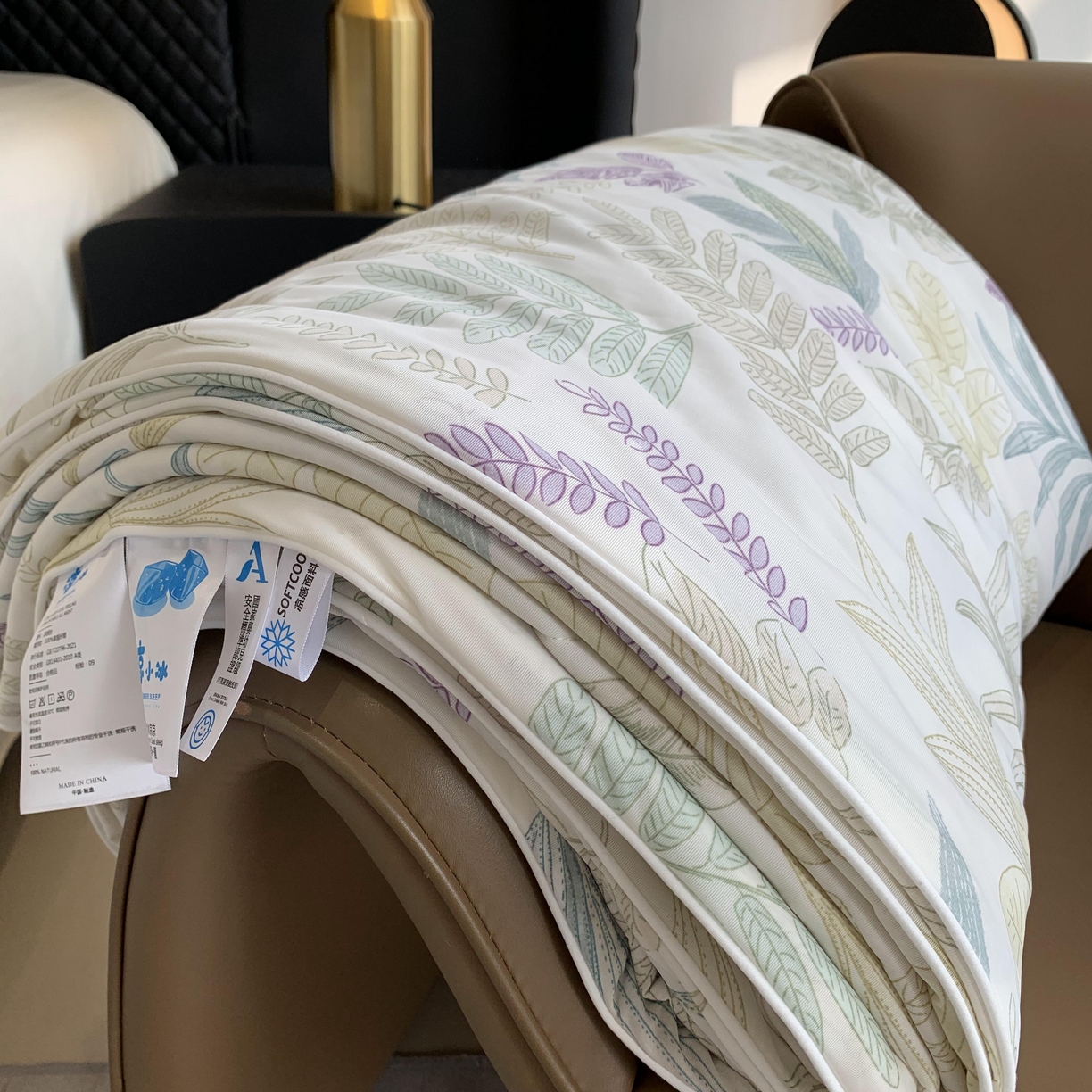 91家纺网 家纺一手货源 找家纺 2025新款小冰皮夏凉被锦纶氨纶面料空调夏被凉感丝单夏被空调被 热带雨林