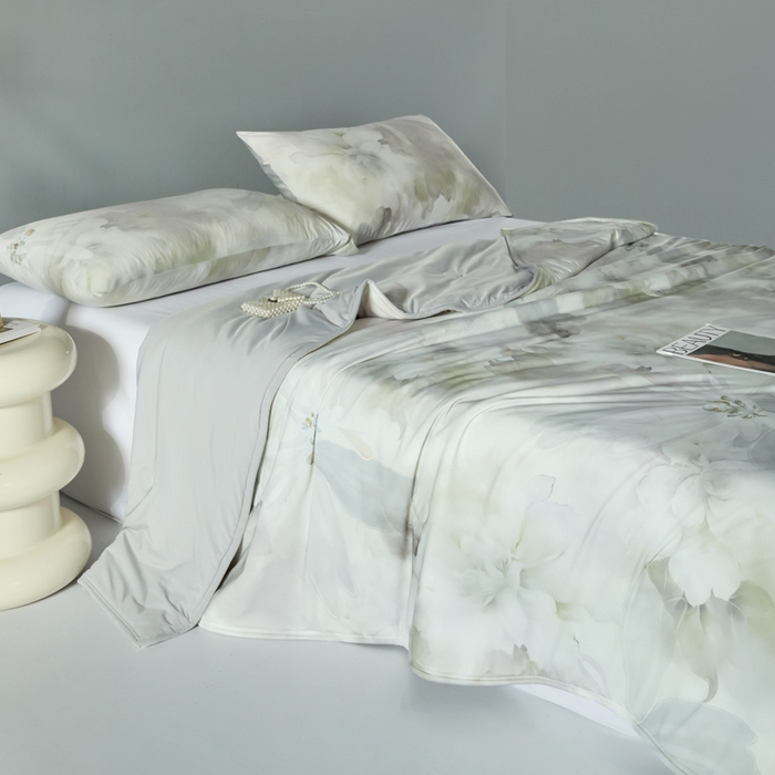 91家纺网 家纺一手货源 找家纺 2025春夏新款100%双面锦纶美式印花夏被凉感空调被 花开半夏