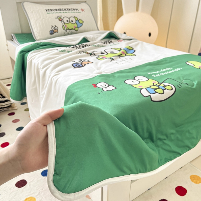 91家纺网 家纺一手货源 找家纺 花满路 2025新款儿童针织棉夏被 大眼蛙