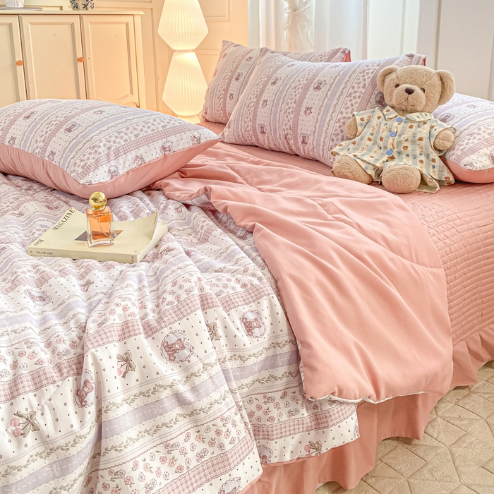 91家纺网 家纺一手货源 找家纺 一比一家纺 2025新款针织双层纱夏被床盖四件套单夏被单床盖单品 格林童话