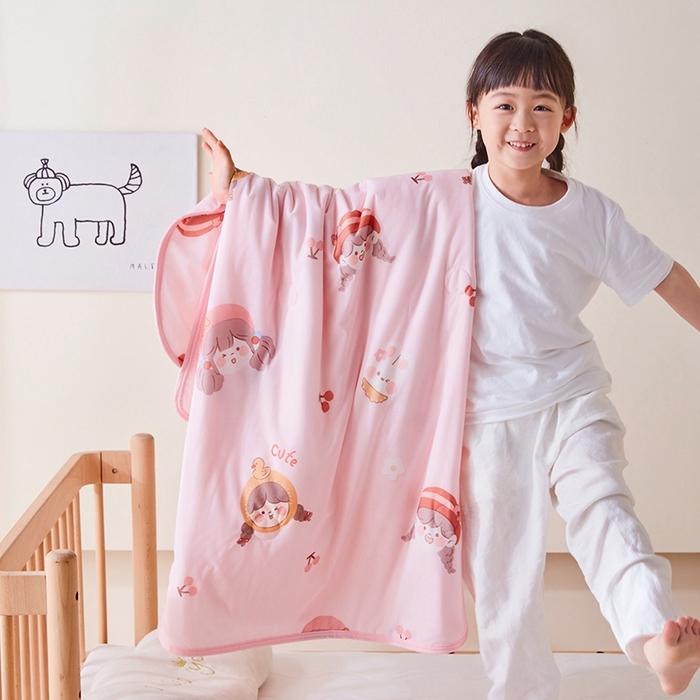 91家纺网 家纺一手货源 找家纺 嗨生活2025年儿童夏被 幼儿园夏被 凉感丝夏被 俏皮女孩