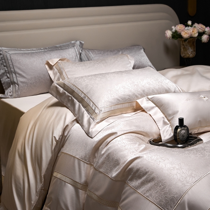 91家纺网 家纺一手货源 找家纺 榻尚家居 2025新款高精密贡缎色织大提花四件套 夜曲 香槟