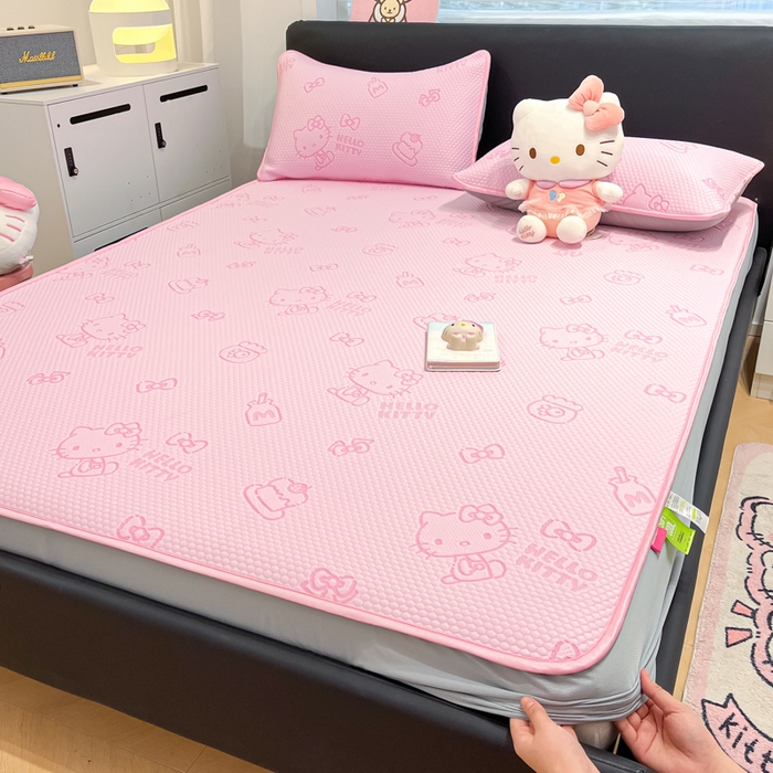 91家纺网 家纺一手货源 找家纺 2025新款三丽鸥正版授权A类提花冰豆豆凉席平铺款床笠款系列_1409 冰豆豆-KT粉