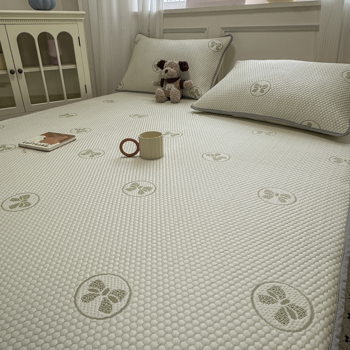 91家纺网 家纺一手货源 找家纺 金爱家 2025新款430克中分子豆豆席凉席席子 豆豆席-蝴蝶结绿