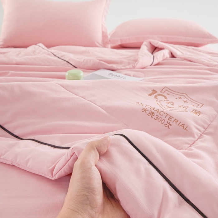 91家纺网 家纺一手货源 找家纺 宝士康家纺 2025新款10A抗菌华夫条提花夏被 豆沙