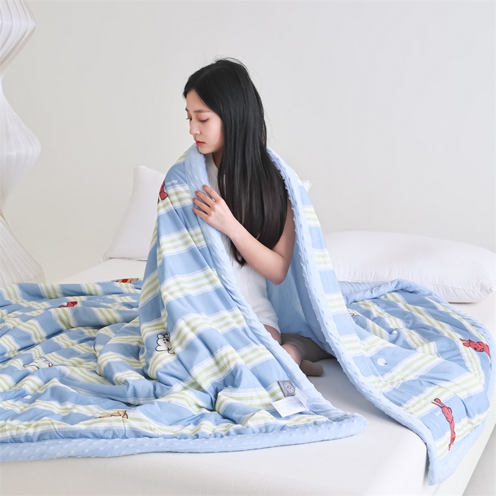 91家纺网 家纺一手货源 找家纺 默忆 2025新款印花凉感丝夏被夏凉被空调被加氨纶豆豆被 线条小狗