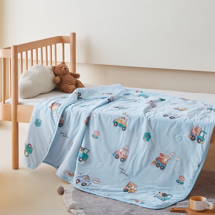 91家纺网 家纺一手货源 找家纺 嗨生活2025年儿童夏被 幼儿园夏被 凉感丝夏被 汽车联盟