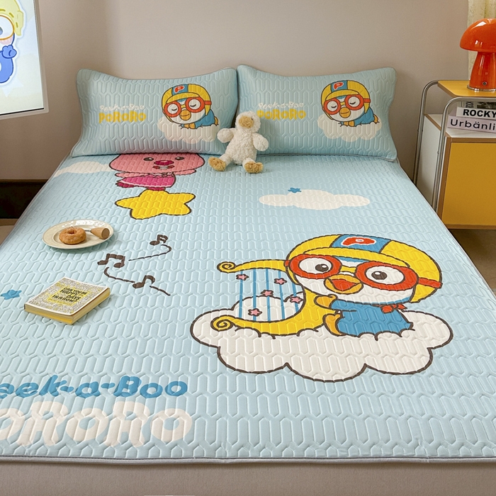 91家纺网 家纺一手货源 找家纺 金爱家2025新款啵乐乐乳胶凉席 凉席音乐派对