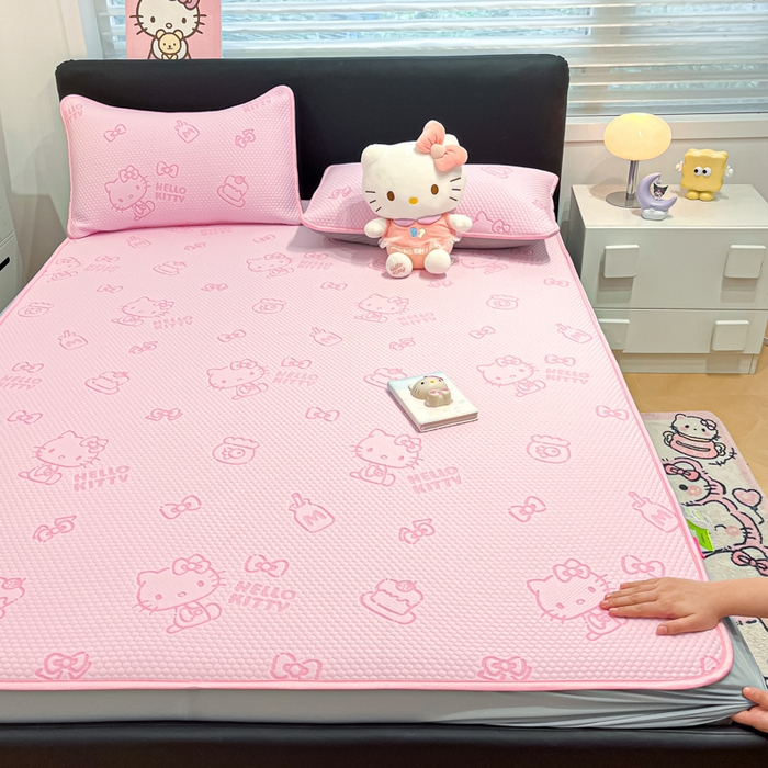 91家纺网 家纺一手货源 找家纺 2025新款三丽鸥正版授权A类提花冰豆豆凉席平铺款床笠款系列_1409 冰豆豆-KT粉