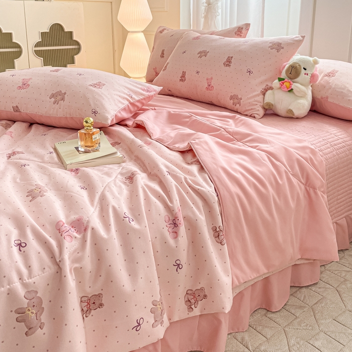 91家纺网 家纺一手货源 找家纺 一比一家纺 2025新款针织双层纱夏被床盖四件套单夏被单床盖单品 萌萌熊