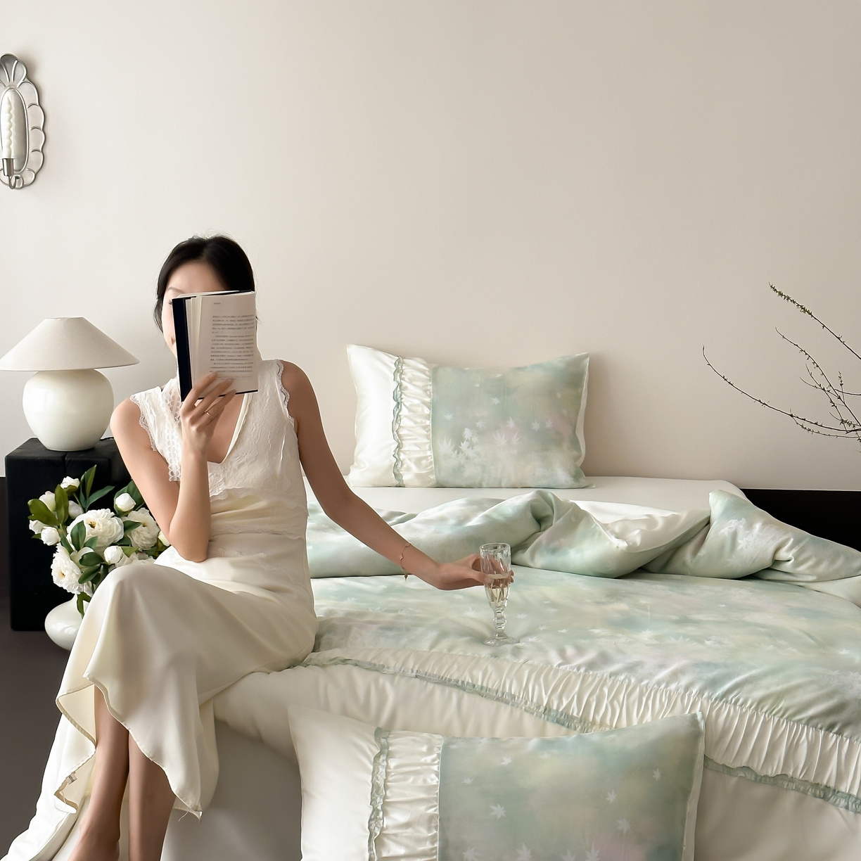 91家纺网 家纺一手货源 找家纺 （总）玉宇阁 2025春夏新款60S兰精天丝印花四件套-薇之白