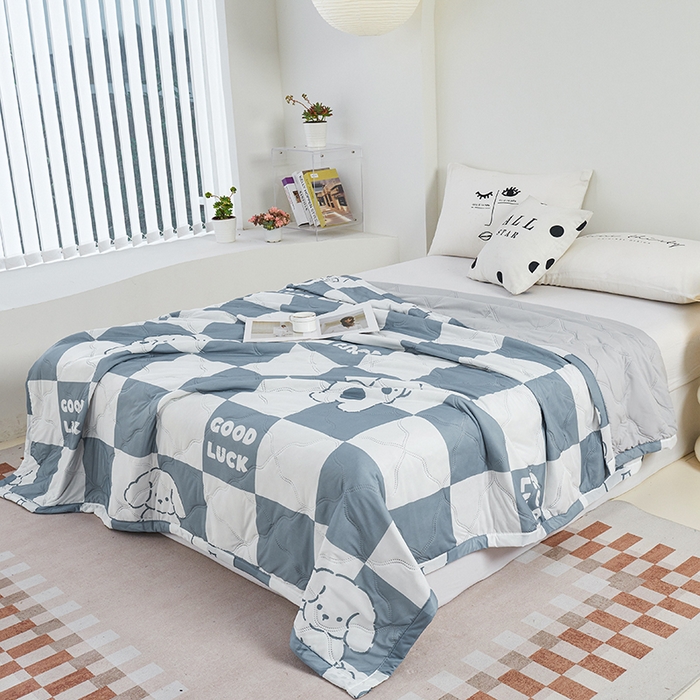 91家纺网 家纺一手货源 找家纺 被多多被业 2025新款凉感丝印花夏被夏凉被空调被 好运小狗