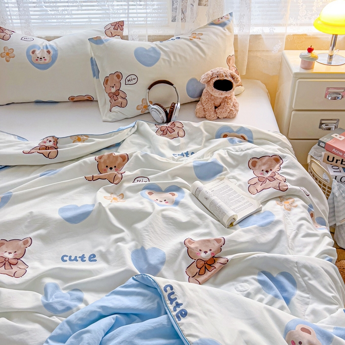 91家纺网 家纺一手货源 找家纺 2025春夏新款嵌绳款云柔水洗棉单夏被夏凉被空调被 嵌绳夏被-爱心小熊