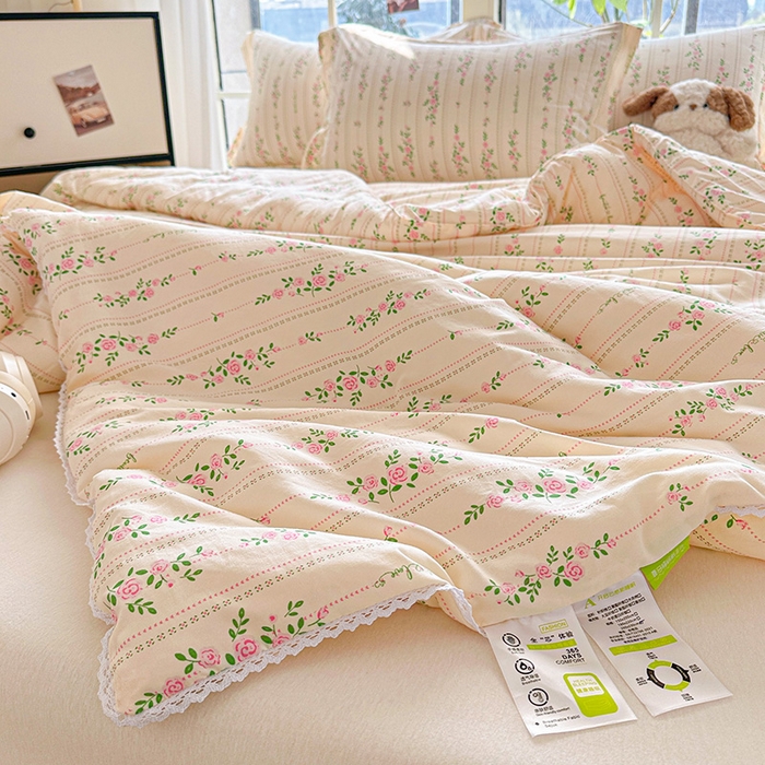 91家纺网 家纺一手货源 找家纺 2025新款双层皱皱纱水洗棉夏被夏凉被空调被可机洗空调被子被芯棉被 粉黛花园