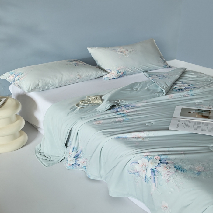 91家纺网 家纺一手货源 找家纺 2025春夏新款100%双面锦纶美式印花夏被凉感空调被 珍珠花海