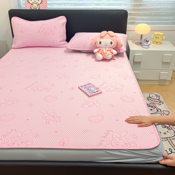 91家纺网 家纺一手货源 找家纺 八零年代 2025新款三丽鸥正版授权A类提花冰豆豆凉席平铺款床笠款系列 冰豆豆-美乐蒂-粉