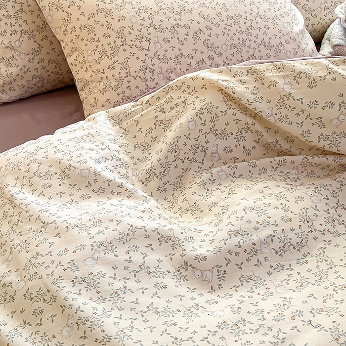 91家纺网 家纺一手货源 找家纺 玖明2025新款A类加厚柔软针织棉双层纱四件套 梦回花香