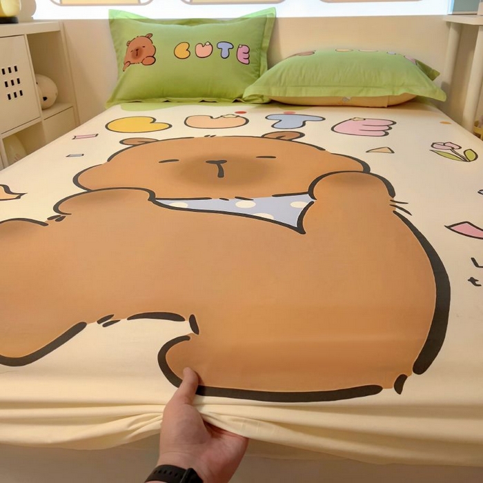 91家纺网 家纺一手货源 找家纺 浩诚2025新款卡皮巴拉原创IP全棉大版单床笠单枕套-有作品登记证书 水豚巴拉