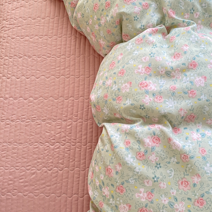 91家纺网 家纺一手货源 找家纺 一比一家纺 2025新款针织双层纱夏被床盖四件套单夏被单床盖单品 海盐薄荷