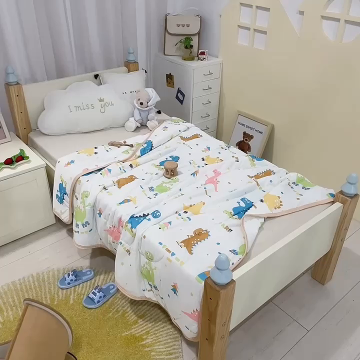 91家纺网 家纺一手货源 找家纺 嗨生活2025年儿童夏被 幼儿园夏被 凉感丝夏被 动物世界