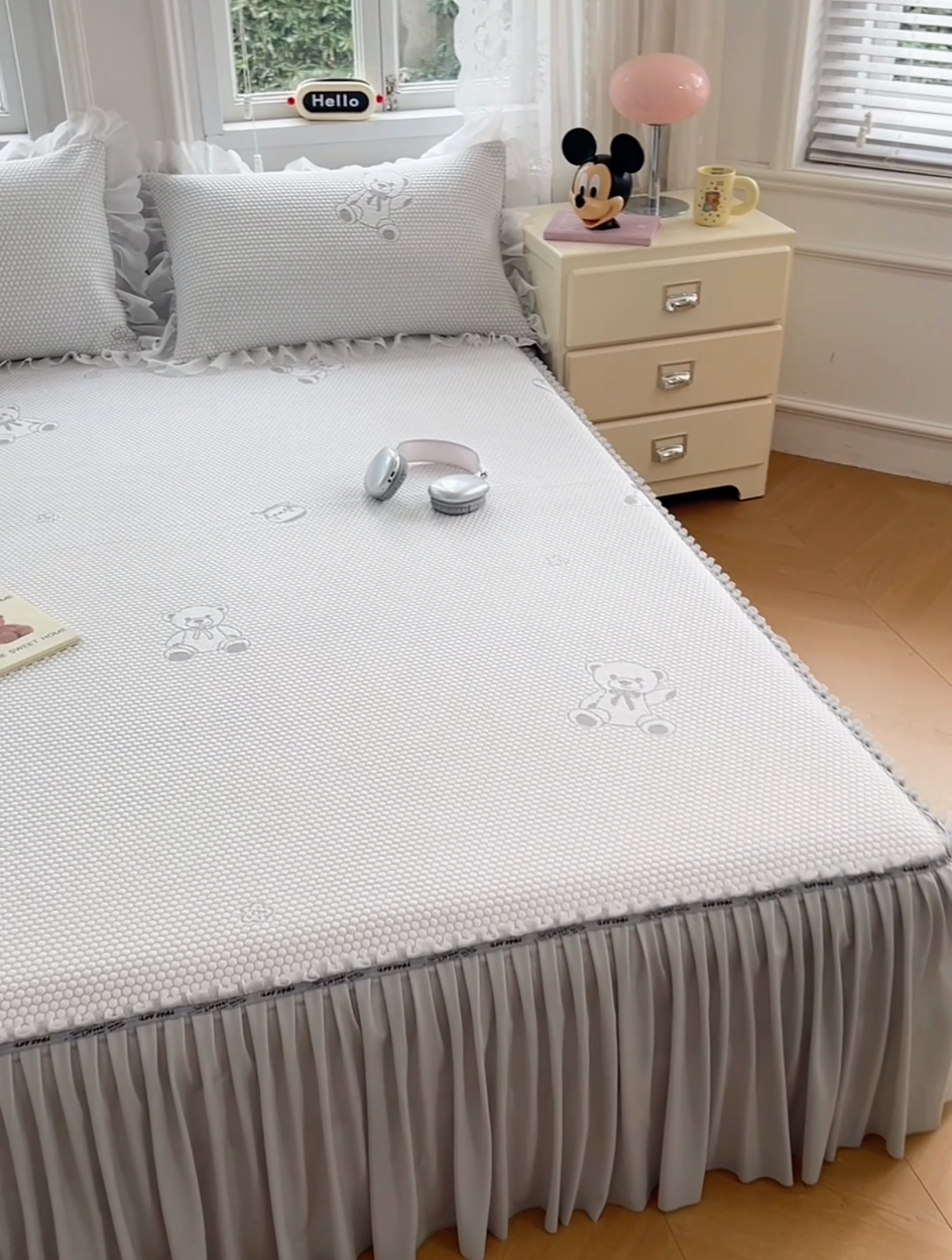 91家纺网 家纺一手货源 找家纺 梦舒羽 2025春夏新款冰豆豆花边单人单枕套枕套单件 冰豆豆-小熊灰