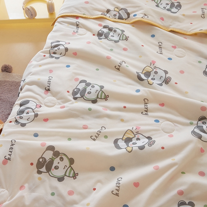 91家纺网 家纺一手货源 找家纺 嗨生活2025年儿童夏被 幼儿园夏被 凉感丝夏被 熊猫仔仔